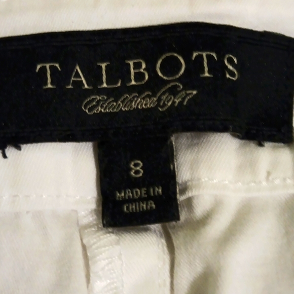 EUC Talbots Nice Capri's, Sz 8, Bright White w Small Yellow Flowers - Picture 4 of 4
